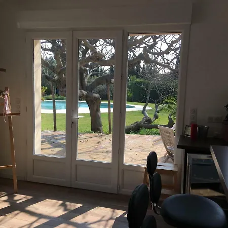 וילה Maison D'amis אנטיב